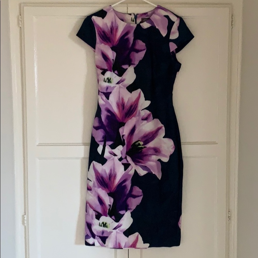 Beautiful Flower Print Fitted Cocktail Dress